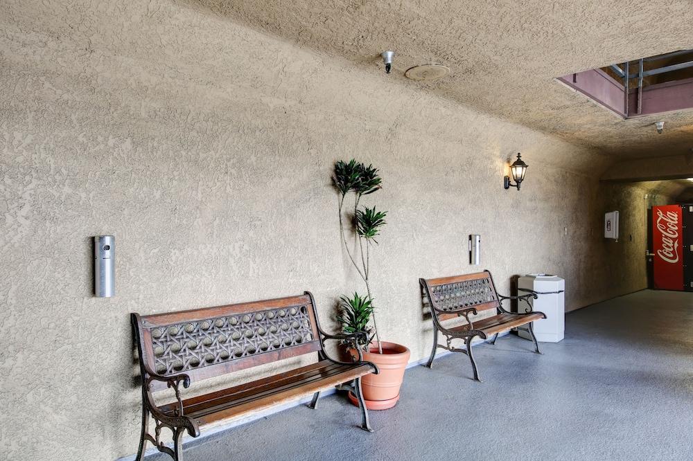Hotel Pacific, 2*