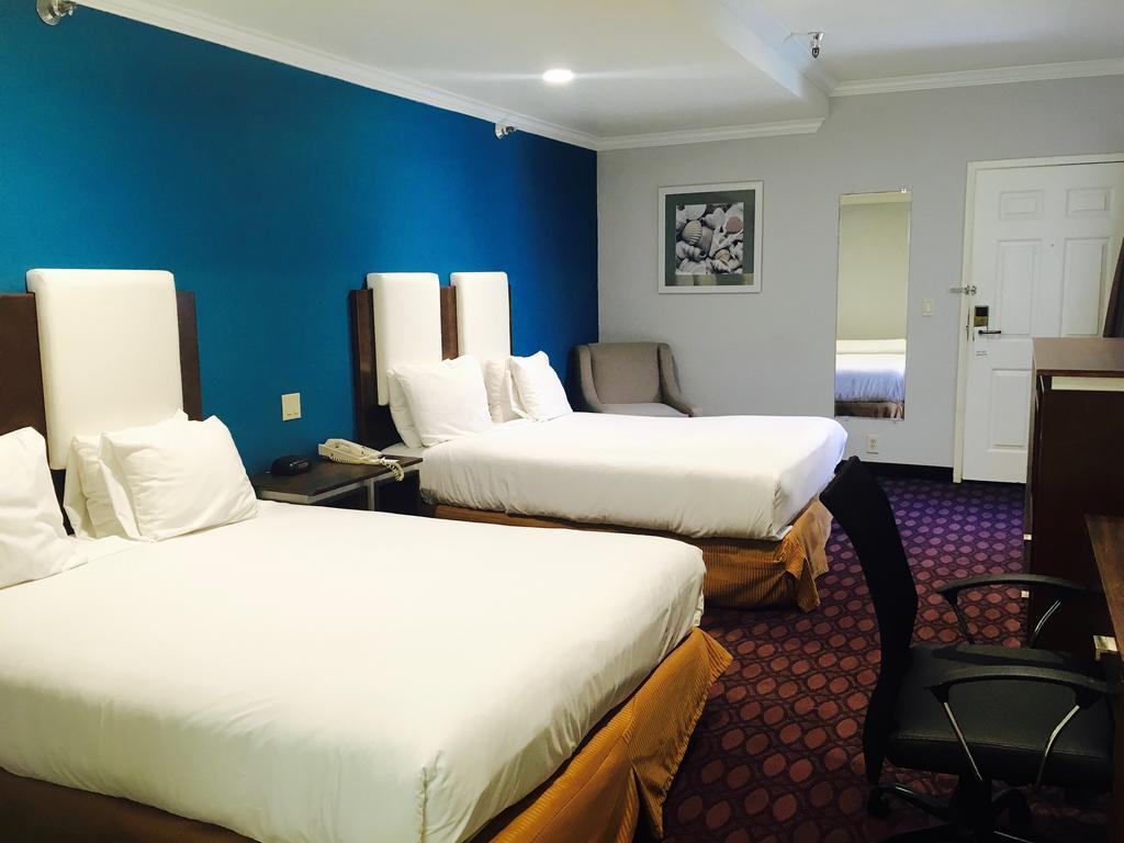 Hotel Pacific, 2*