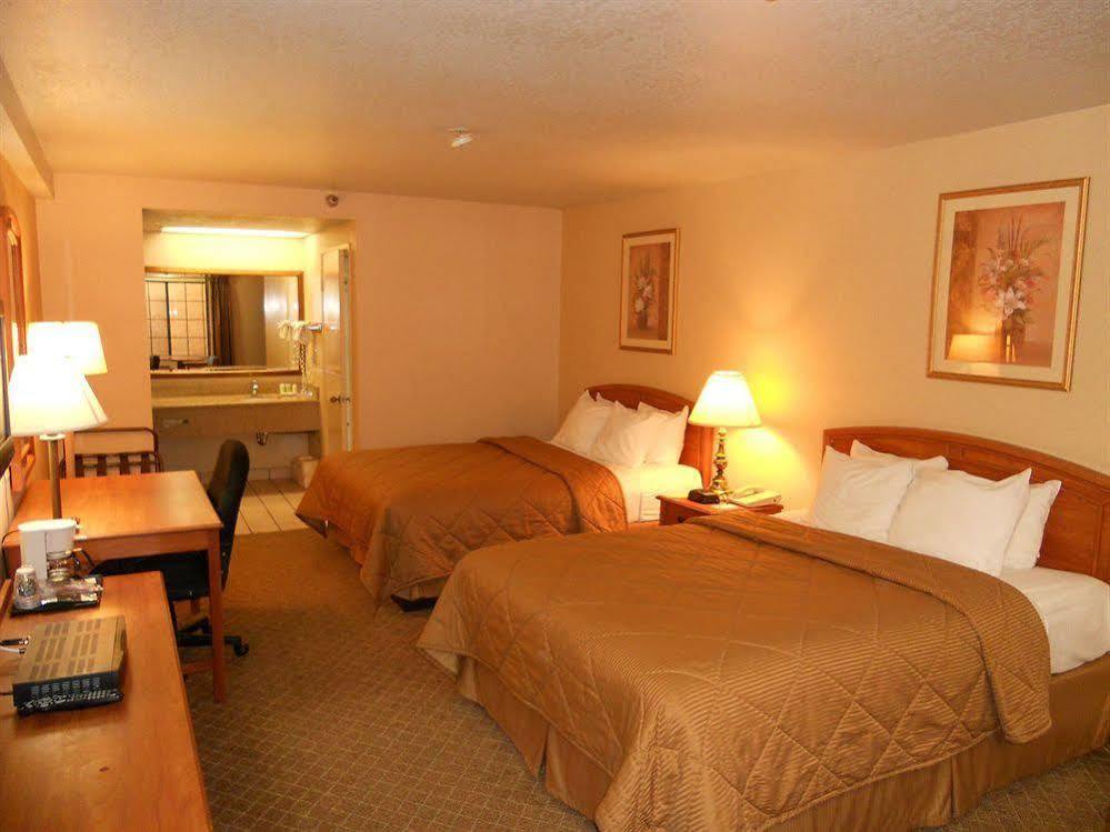 Pacific, 2* Manhattan Beach